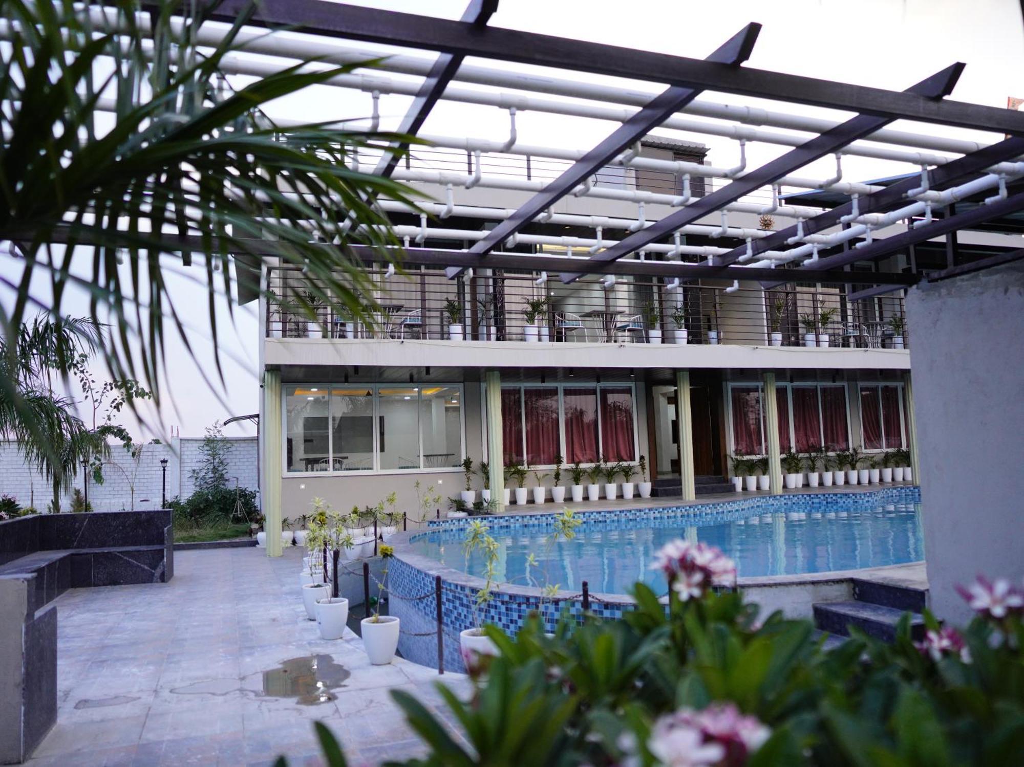 Fun O Farm Luxury Farm Villa Indore Exterior photo